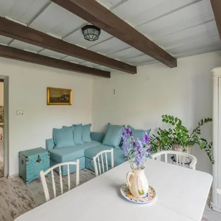 Ferienhaus Lovely